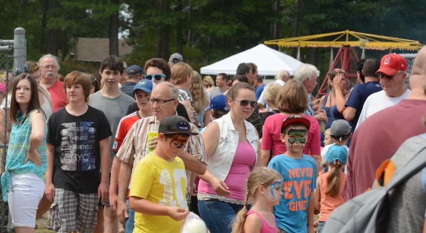 Crowds throng Watermelon Fest – The Aylmer Express