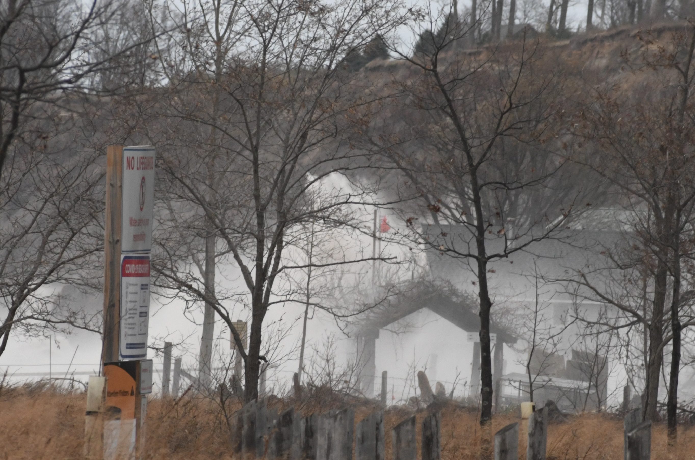 Featured image for "Port Bruce hit by high waves, fierce winds–updated"